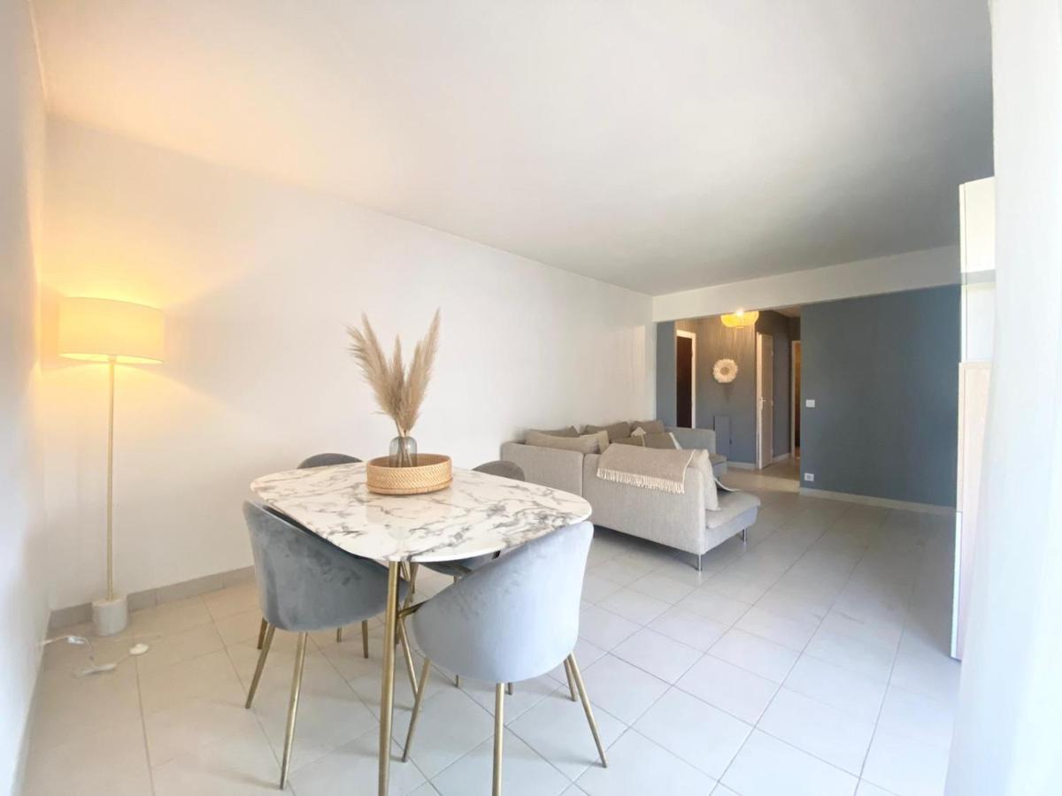 Apartment Antibes City-Center & Port Esterno foto